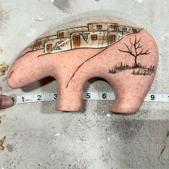 Vintage Native American Pottery Spirit Bear Hand Painted Signed BJ Gore - Picture 10 of 10